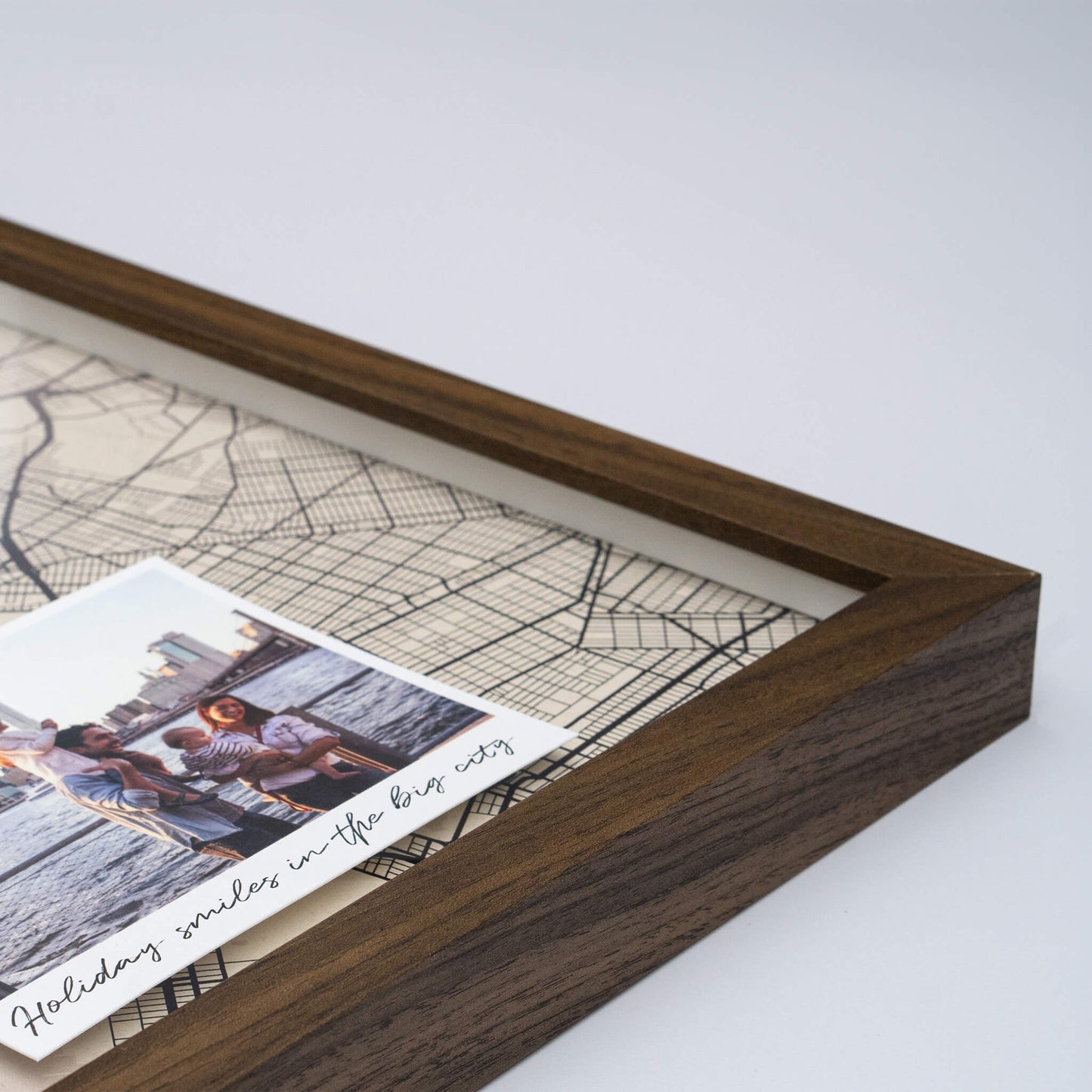 „Vintage noviny“ na Cestnej mape